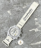ساعت امگا سواچ سفید Omega x Swatch Speedmaster M00-M