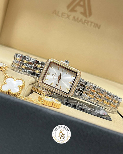ساعت زنانه الکس مارتین نقرهای طلایی صفحه مربع دور نگین